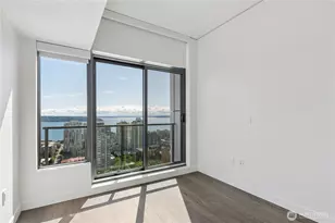 2510 6th St, Seattle, WA 98121 - Photo 12