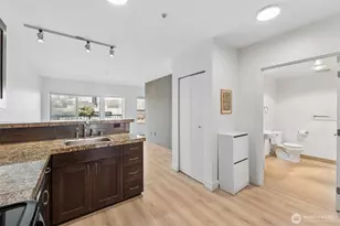 1620 Belmont Ave, Seattle, WA 98122 - Photo 8