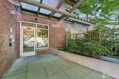 1620 Belmont Avenue #423, Seattle, WA 98122 - Photo 20