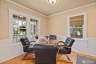 23042 NE 8th St, Sammamish, WA 98074 - Photo 10