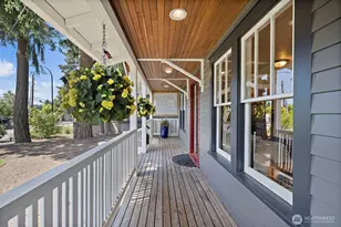 23042 NE 8th St, Sammamish, WA 98074 - Photo 4
