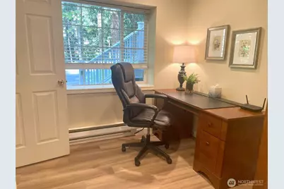 23042 NE 8th Street, Sammamish, WA 98074 - Photo 28