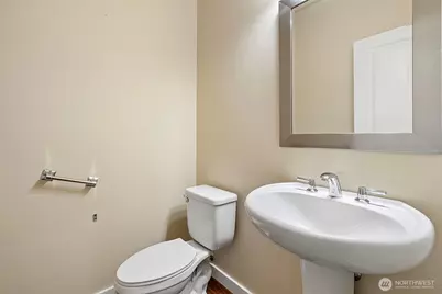15372 SE 160th Place, Renton, WA 98058 - Photo 10