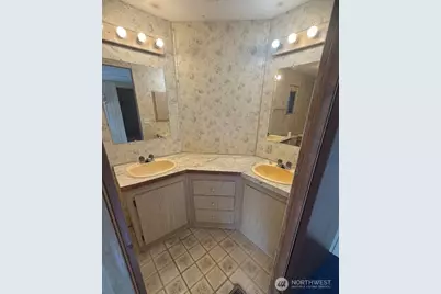 2210 Old Highway 99 Road S #9, Mount Vernon, WA 98273 - Photo 12