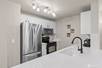 12404 E Gibson Road #K303, Everett, WA 98204 - Photo 2