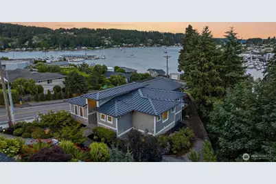 4010 Burnham Dr, Gig Harbor, WA 98332 - Photo 1