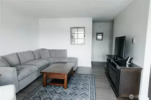 924 Shorewood Dr, Bremerton, WA 98312 - Photo 10