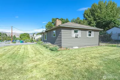 1385 Tedford Street SE, East Wenatchee, WA 98802 - Photo 30