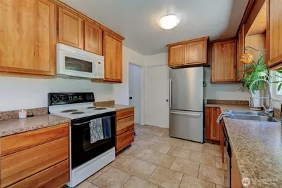 1385 Tedford Street SE, East Wenatchee, WA 98802 - Photo 10