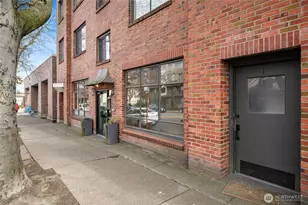 8008 Greenwood Ave N, Seattle, WA 98103 - Photo 4