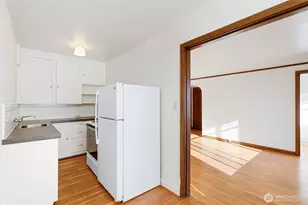 8008 Greenwood Ave N, Seattle, WA 98103 - Photo 12