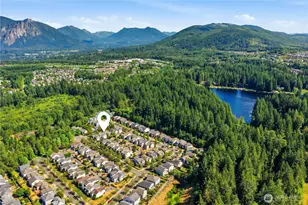 7021 Carmichael Ave SE, Snoqualmie, WA 98065 - Photo 2