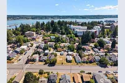 1713 Burwell Street, Bremerton, WA 98337 - Photo 8