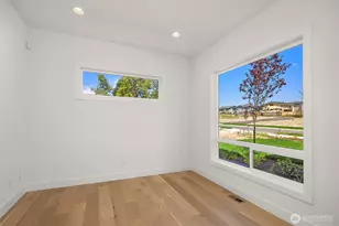 465 Orcas Ave NE, Renton, WA 98059 - Photo 4