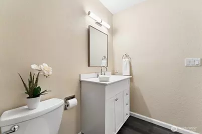 14602 NE 51st Street #D1, Bellevue, WA 98007 - Photo 16