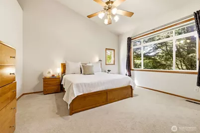 11033 169th Place NE, Redmond, WA 98052 - Photo 16