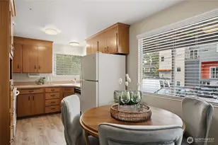 3637 Woodlawn Ave N, Seattle, WA 98103 - Photo 16