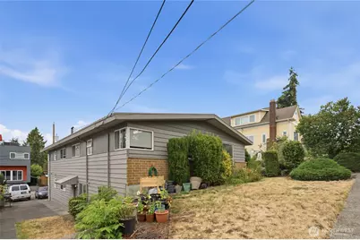 3637 Woodlawn Avenue N, Seattle, WA 98103 - Photo 4