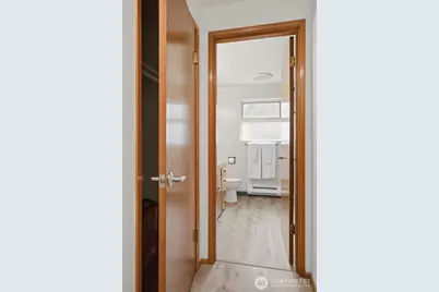 3637 Woodlawn Avenue N, Seattle, WA 98103 - Photo 24