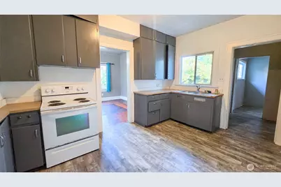 513 W 2nd Street, Aberdeen, WA 98520 - Photo 8