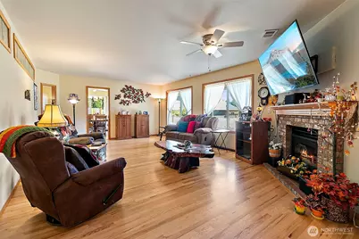 21503 21st Street E, Lake Tapps, WA 98391 - Photo 6