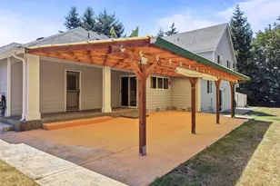 21503 21st St E, Lake Tapps, WA 98391 - Photo 32