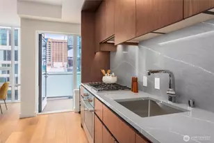 121 Stewart St, Seattle, WA 98101 - Photo 6