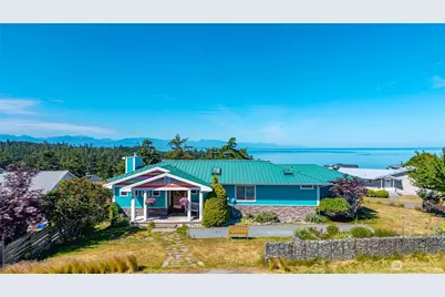 682 El Prado Avenue, Coupeville, WA 98239 - Photo 1