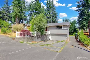 201 E Beech St, Everett, WA 98203 - Photo 2