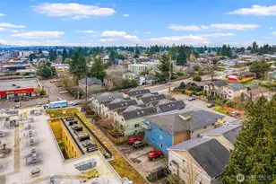 10531 Aurora Ave N, Seattle, WA 98133 - Photo 8