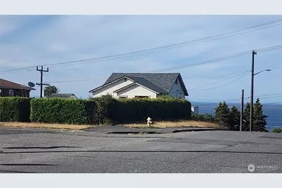 301 W 3rd St, Port Angeles, WA 98362 - Photo 1