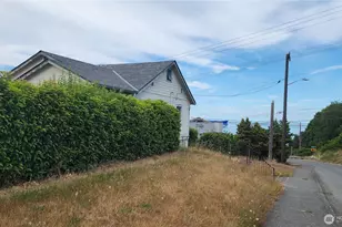 301 W 3rd St, Port Angeles, WA 98362 - Photo 2