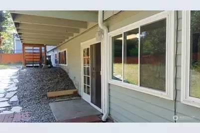 12536 SE 53rd Street #B, Bellevue, WA 98006 - Photo 6