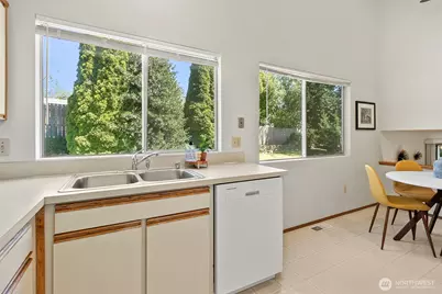 25312 45th Avenue S, Kent, WA 98032 - Photo 12