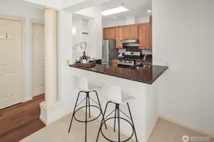 10042 Main St, Bellevue, WA 98004 - Photo 10
