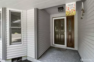 2102 Mark St, Olympia, WA 98516 - Photo 2