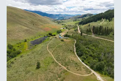 494 Rendezvous Road, Winthrop, WA 98862 - Photo 4