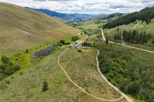 494 Rendezvous Rd, Winthrop, WA 98862 - Photo 4