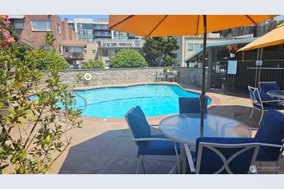 65 Kirkland Avenue #102, Kirkland, WA 98033 - Photo 2