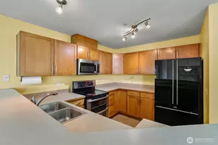 21250 40th Way S, SeaTac, WA 98198 - Photo 8