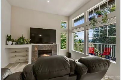21250 40th Way S #B, SeaTac, WA 98198 - Photo 2