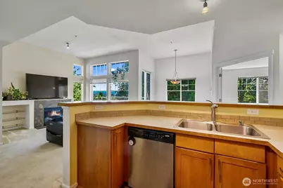 21250 40th Way S #B, SeaTac, WA 98198 - Photo 10