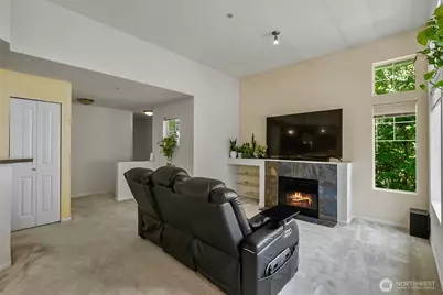 21250 40th Way S #B, SeaTac, WA 98198 - Photo 4
