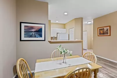 12712 Admiralty Way #B204, Everett, WA 98204 - Photo 8