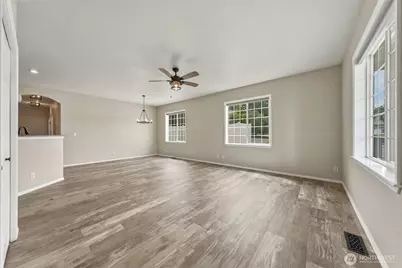 777 SE Magnoni, College Place, WA 99324 - Photo 4