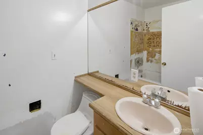 565 -569 Lee Street, Seattle, WA 98109 - Photo 20