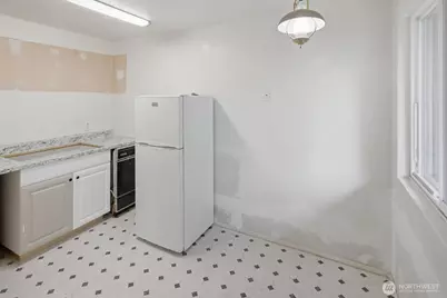 565 -569 Lee Street, Seattle, WA 98109 - Photo 18