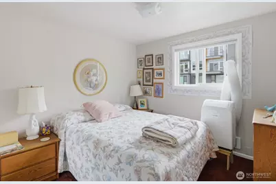 565 -569 Lee Street, Seattle, WA 98109 - Photo 14
