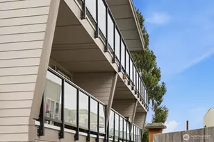 565 -569 Lee St, Seattle, WA 98109 - Photo 2