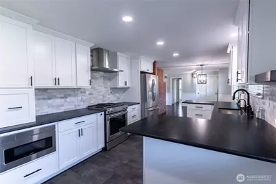 11315 Loma Place SW, Lakewood, WA 98499 - Photo 10